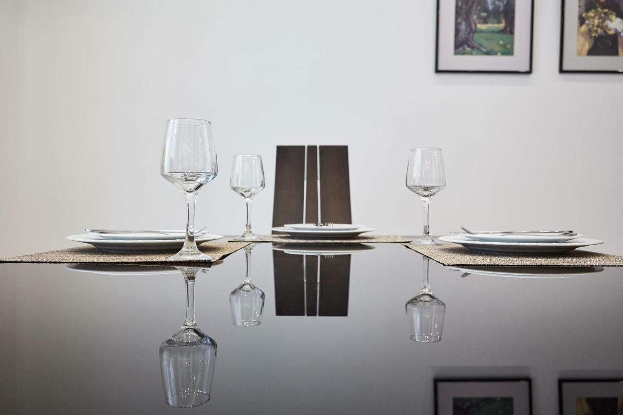 Luxurious Spacious Apt Next To Hilton Hotel Atenas Exterior foto