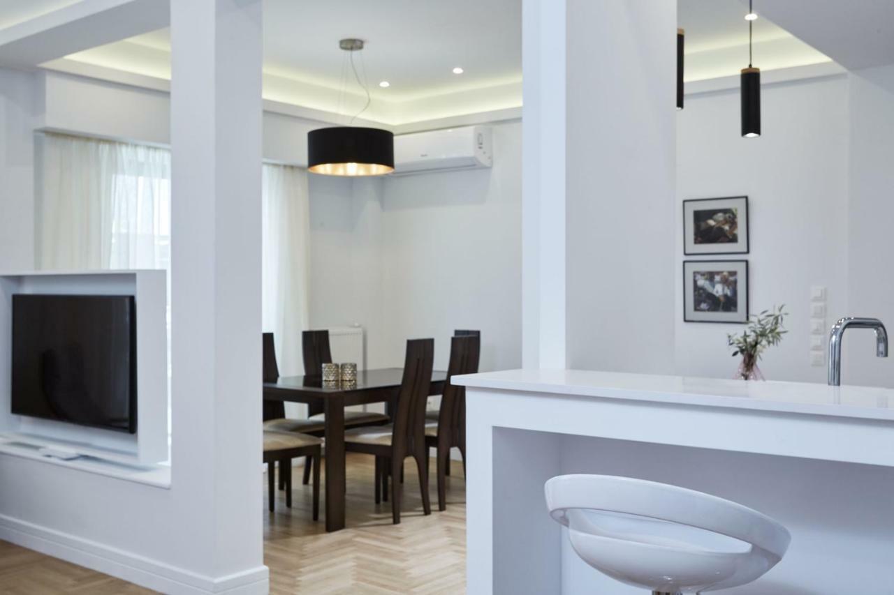 Luxurious Spacious Apt Next To Hilton Hotel Atenas Exterior foto